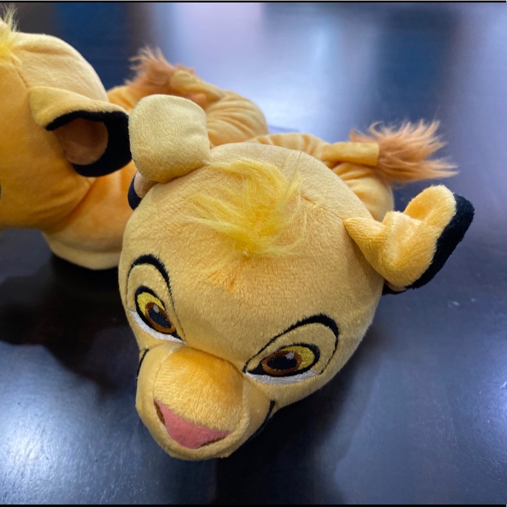 SOLD Simba The Lion King Slipper Soft - Picture 6 of 14